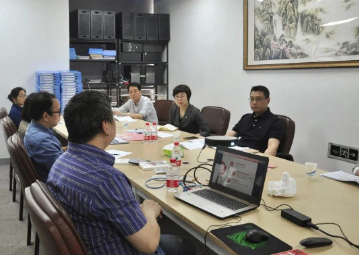 betway西汉姆联官网董事长黄翔一行到福建恒源光电技术有限公司调研数字经济工作
